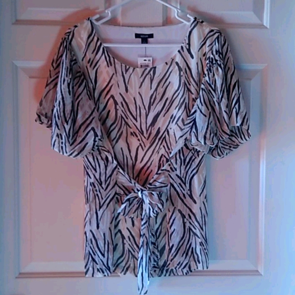 Alfani Puff sleeve tie front blouse